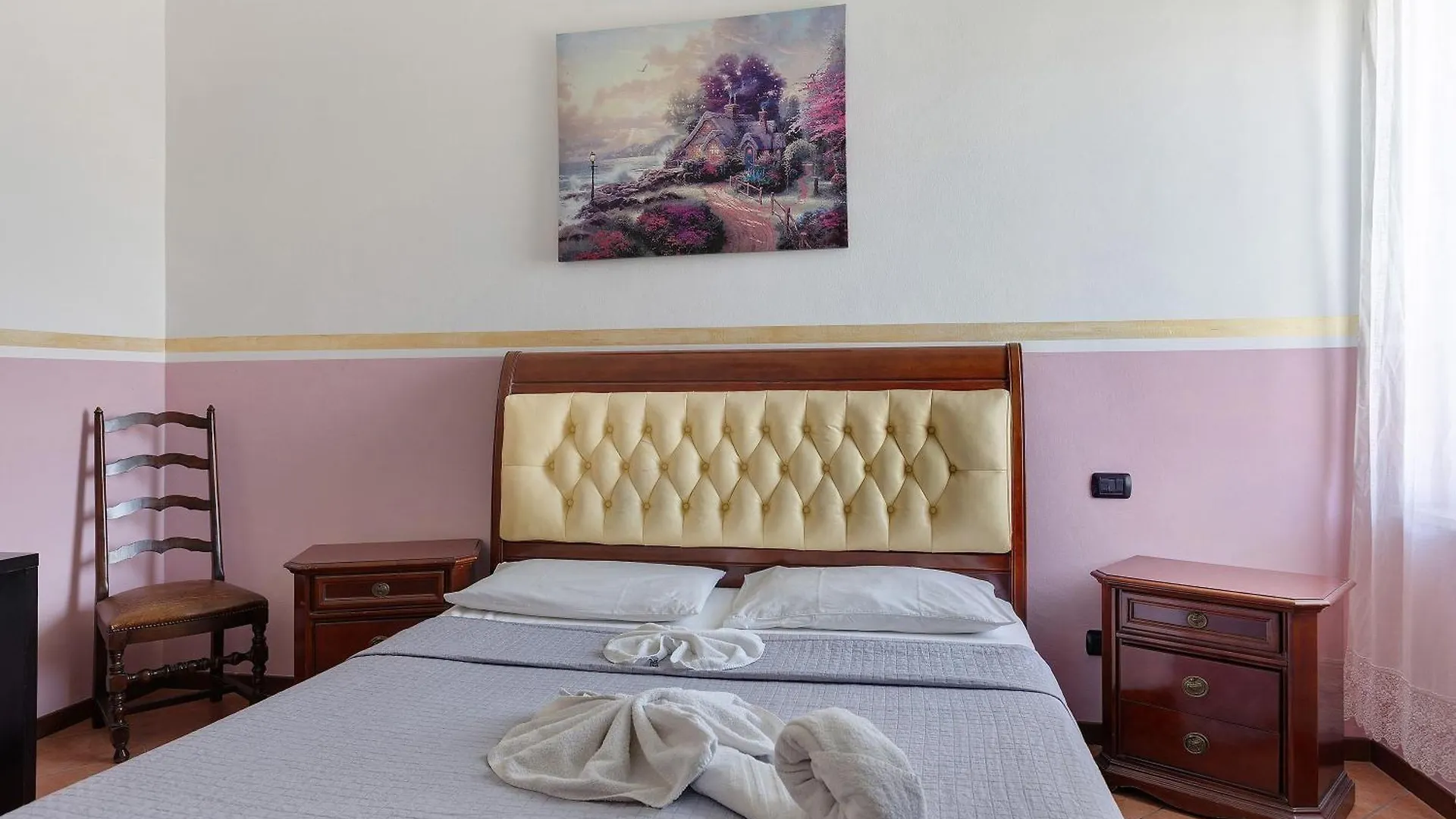 B And B 7 Camini Верона Италия